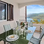 Lady M Apartamento Rabac