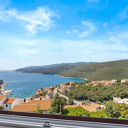 Lady M Apartman Rabac