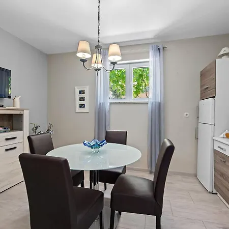 Lady M Apartman