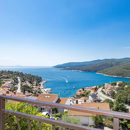Lady M Apartment Rabac
